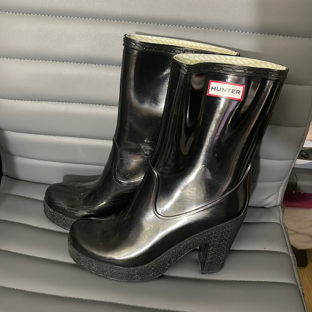 Black heeled Hunter boots